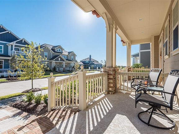3rd image of 16923 Canosa Dr