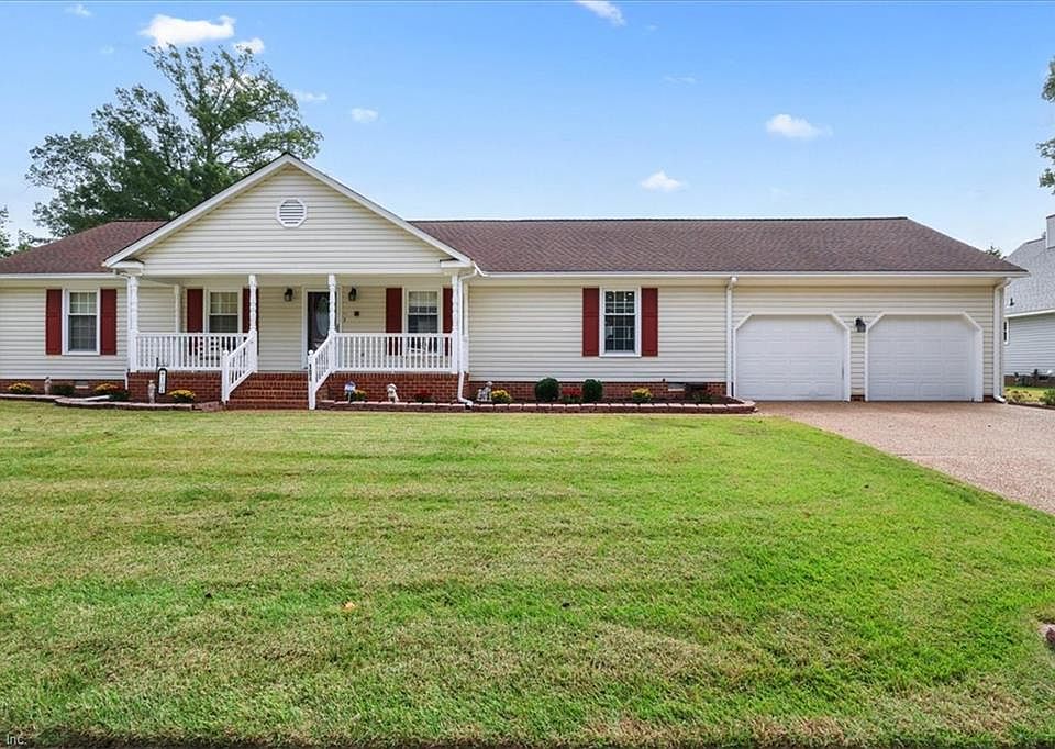 1st image of 104 King Forest Ln