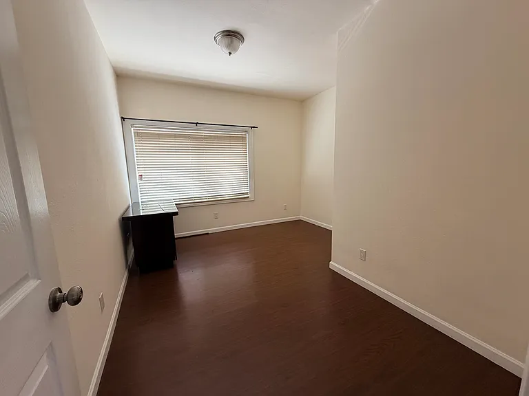 3814 E 12th St #3814 — Photo 5
