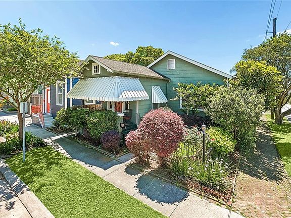 2nd image of 2836 Aubry St