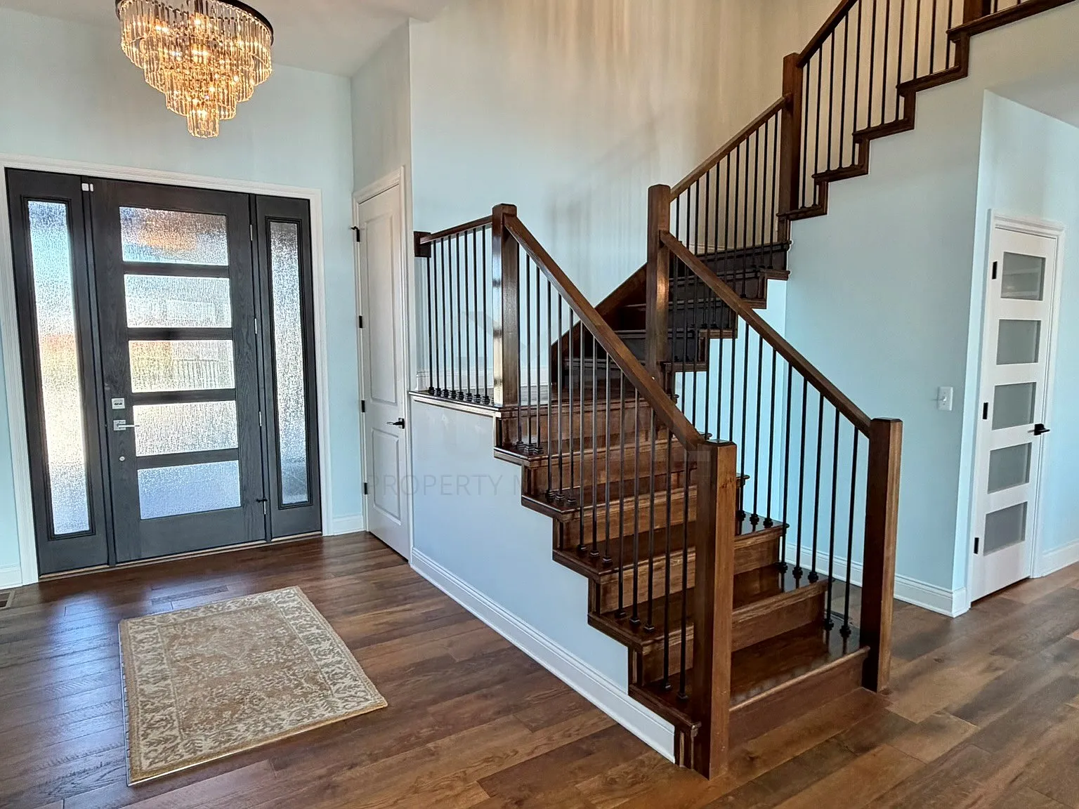 3 bed, 2.5 bath, 2759 sqft, $5,800 — Photo 2