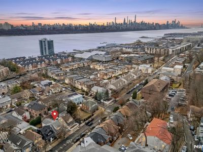 331 Undercliff Ave, Edgewater, NJ, 07020