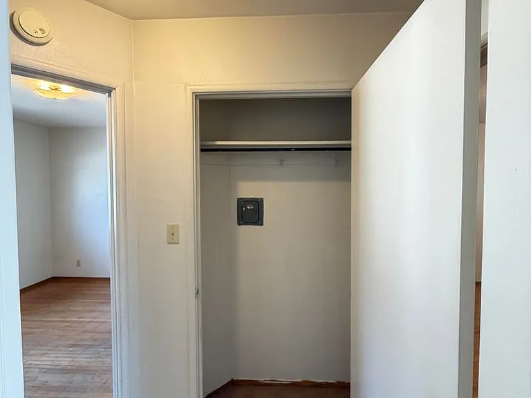 332 Pacific Ave — Photo 17