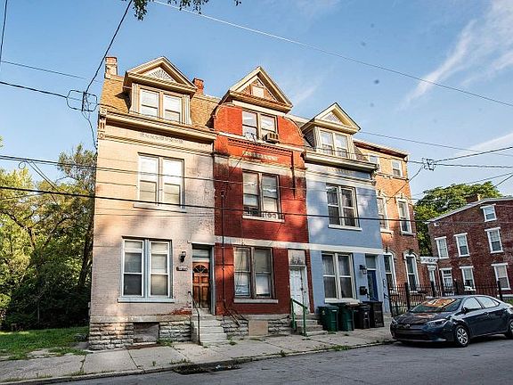 2nd image of 2237 Loth St