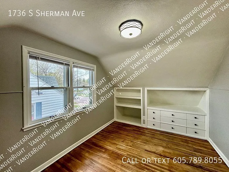 1736 S Sherman Ave — Photo 11