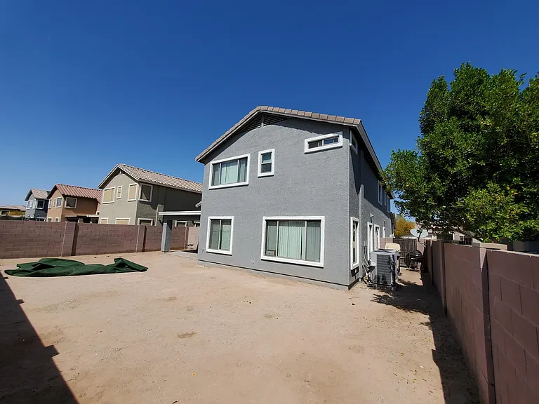 25741 W Hess Ave — Photo 12