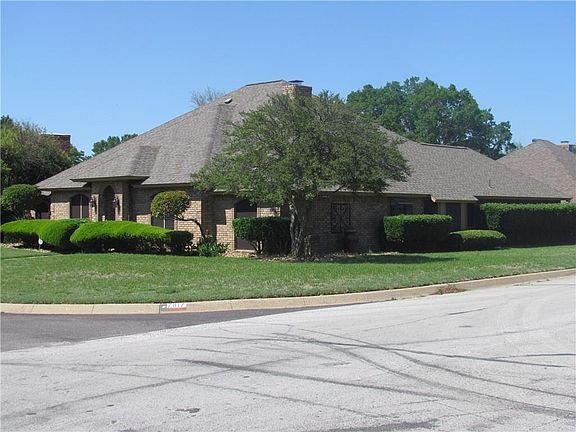 3rd image of 7017 Church Park Dr