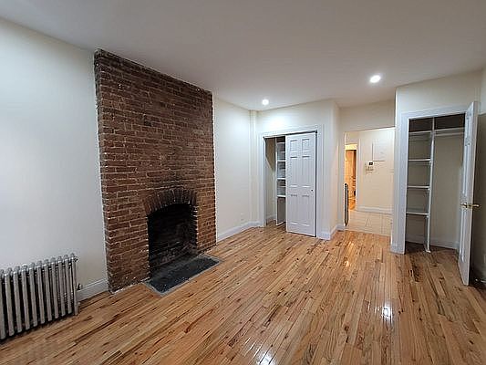 2nd image of 315 E 73rd St #X
