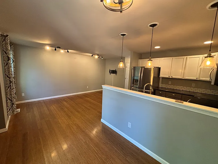 3300 Rosewood St — Photo 5