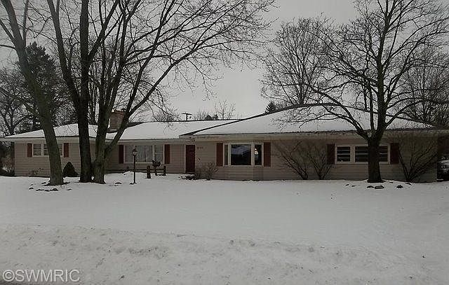 1st image of 1001 East St