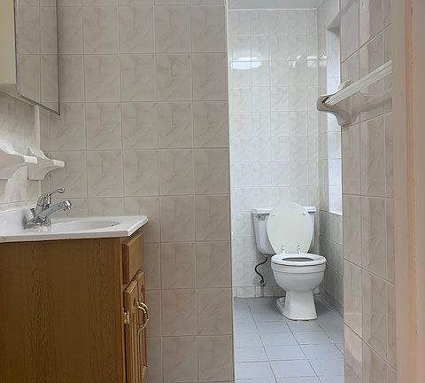 5th image of 226 Thompson St APT 16