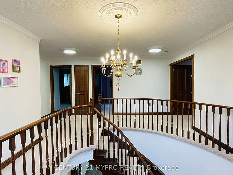 575 Lombardy Ave #MAIN — Photo 11