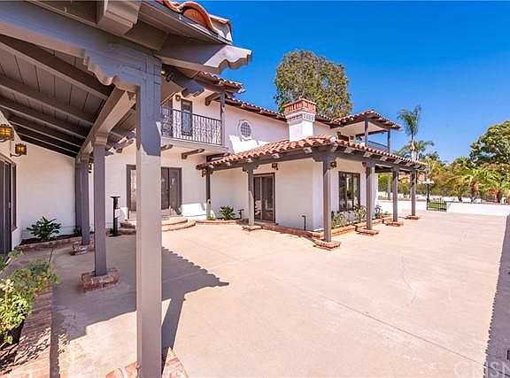5th image of 2585 Gabriela Ct