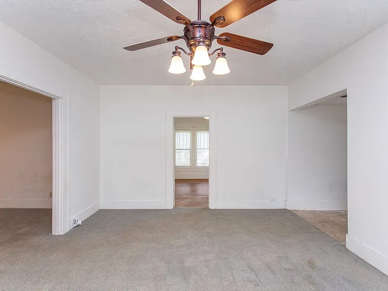 1710 Pearl Ave — Photo 9