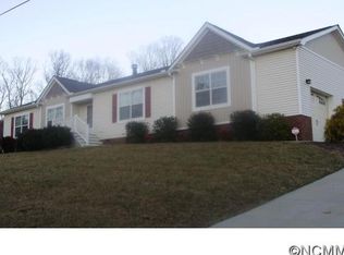 224 Pete Luther Rd, Candler, NC 28715