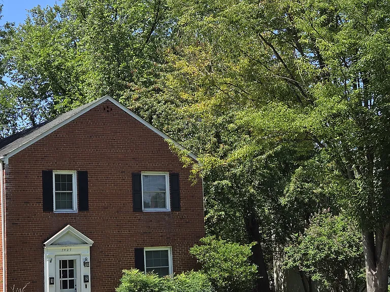 3427 W Franklin St — Photo 1