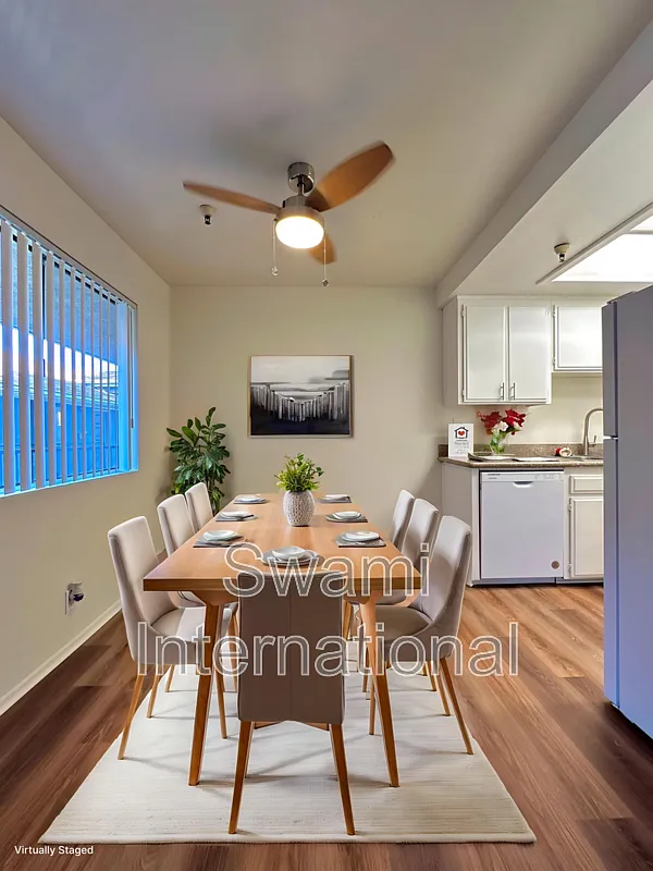 2 bed, 2.0 bath, 975 sqft, $2,495 — Photo 2