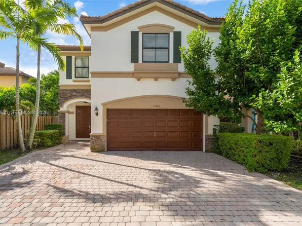11460 NW 88th Ln, Doral, FL 33178