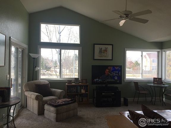 3rd image of 3921 Oakwood Dr