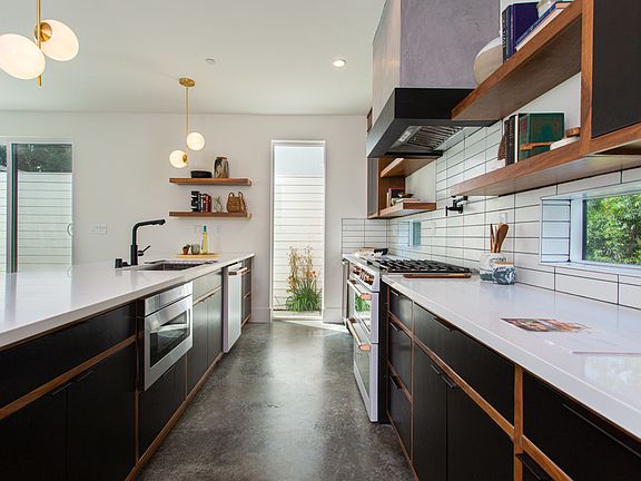 4th image of 2515 Federal Ave #11600