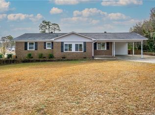 618 Dandridge Dr, Fayetteville, NC 28303