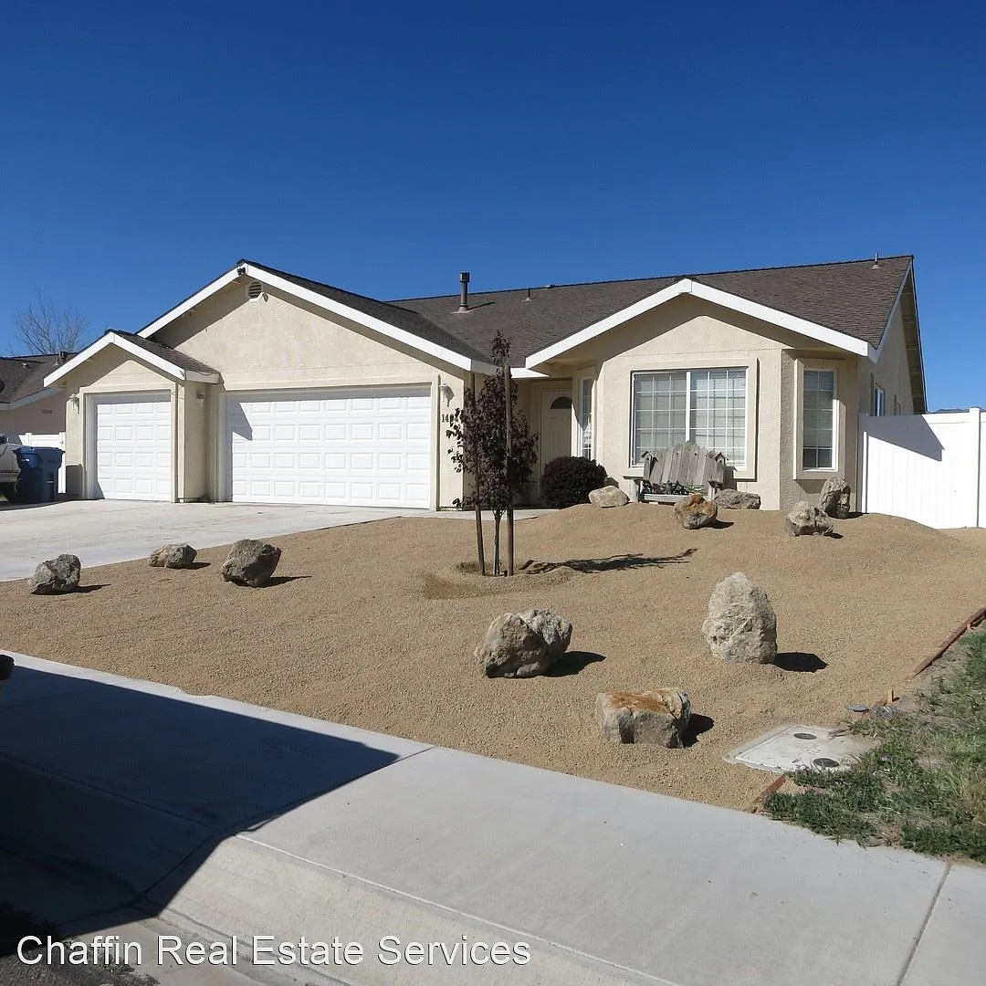1464 Grey Bluffs Dr photo 1