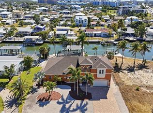 132 Egret ST, FORT MYERS BEACH, FL 33931
