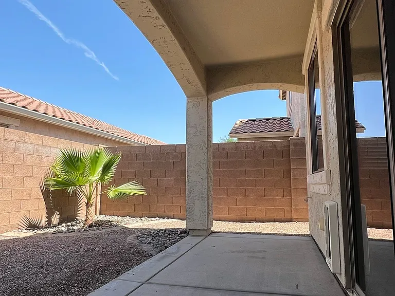 3802 E Flower Ct — Photo 4