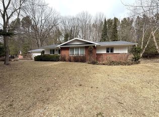 1300 Park Hill Dr, Gresham, WI 54128