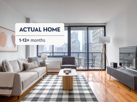 235 W 48th St