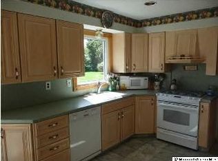 11 Gibson Ct, Marlboro, NJ 07746