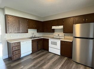 905 Manor Dr #4, Flora, IN 46929