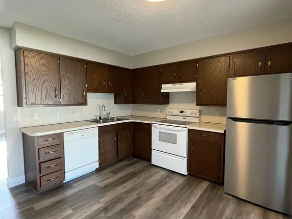 905 Manor, 905 Manor Dr #4, Flora, IN 46929