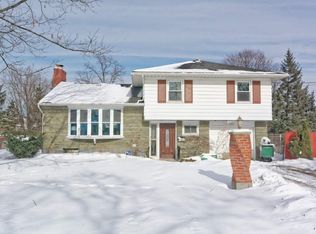 1205 Houlton St, Schenectady, NY 12303