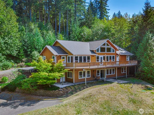 16705 92nd Street NW, Lakebay, WA 98349