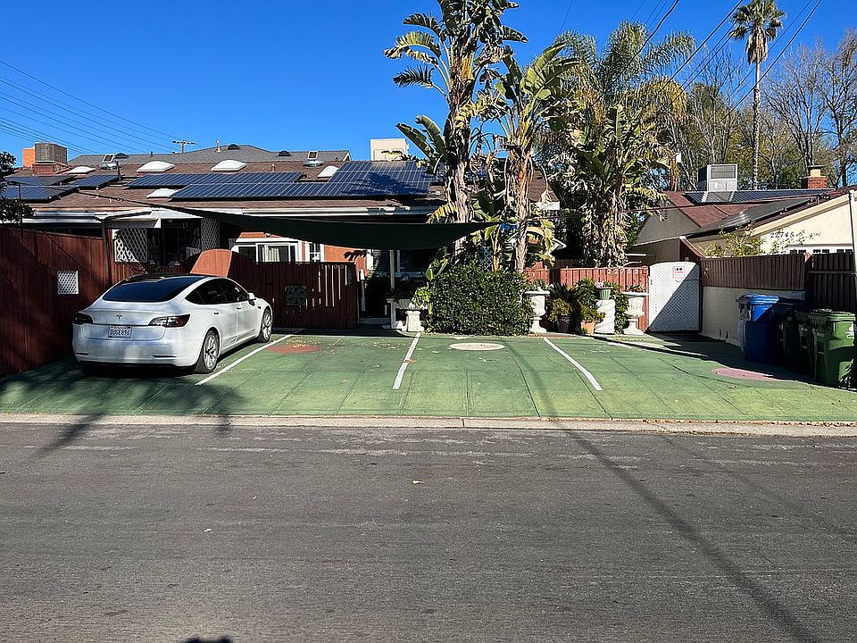 1st image of 5402 Fallbrook Ave