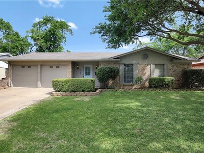 1048 W Cheryl Ave, Hurst, TX, 76053