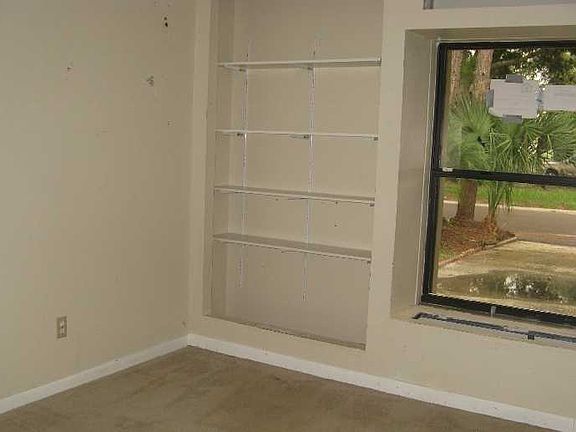 5th image of 10404 Rosemount Dr
