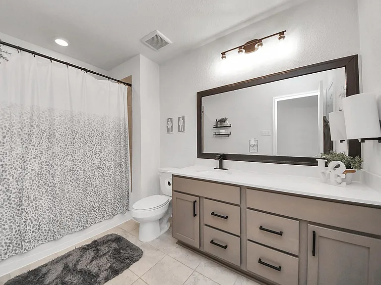 1509 Portola Dr — Photo 8