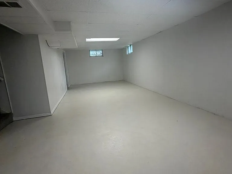 621 Pinellas Dr — Photo 17