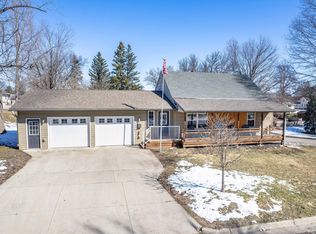 400 W Douglas Ave, Fergus Falls, MN 56537