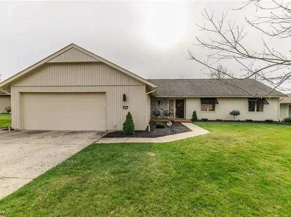 21477 Little Brook Way, Strongsville, OH 44149