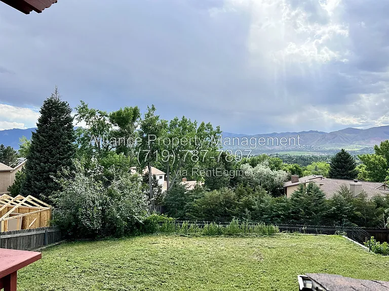 6318 Galway Dr — Photo 53