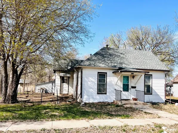 516 G St, Geneva, NE 68361