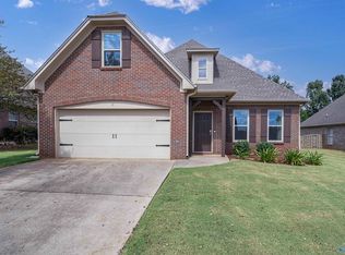 38 Maple Grove Blvd SW, Huntsville, AL 35824