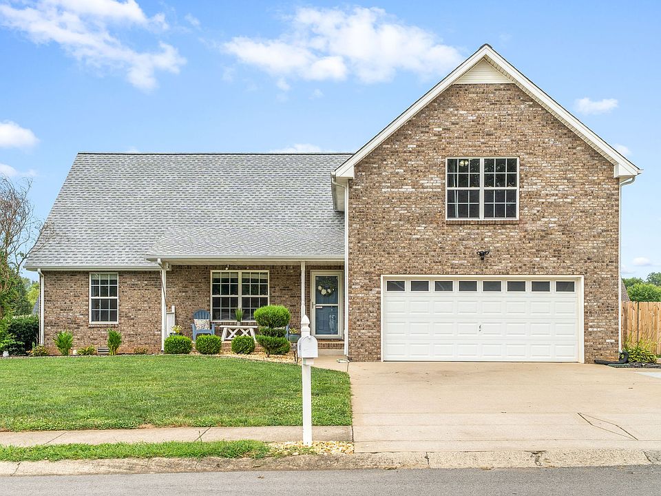 1st image of 3907 Benjamin Dr