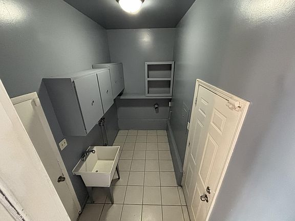 5th image of 6110 Johnson St