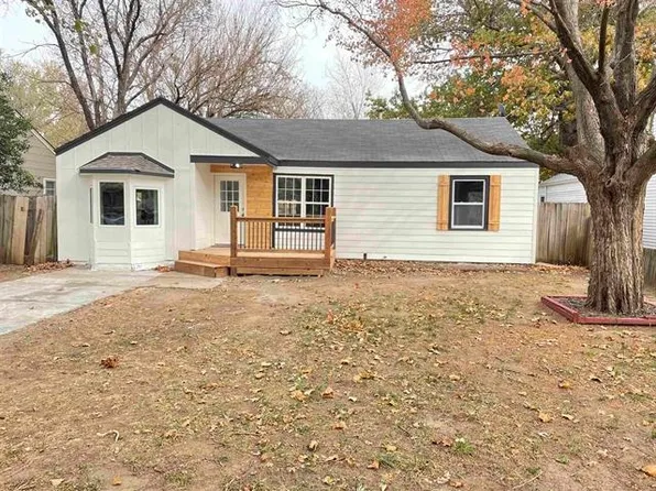 2050 S Grove St, Wichita, KS 67211