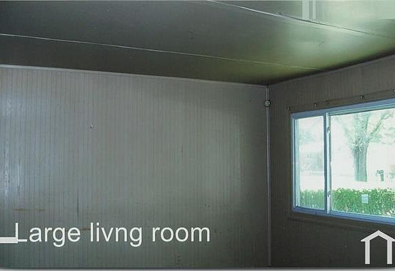 3rd image of 5017 Virginia St