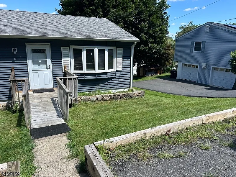 73 Elba Ave